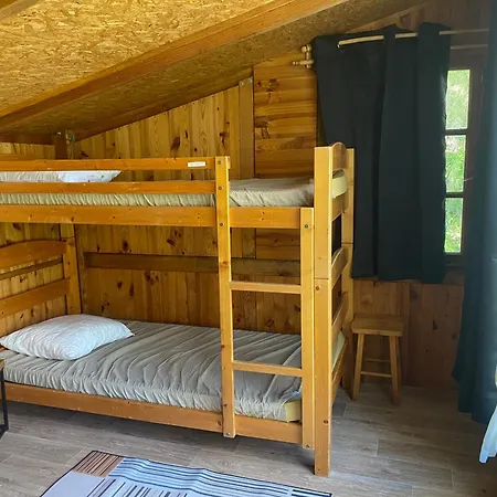 Les Escargots Bleus Campsite Prades (Haute-Loire)